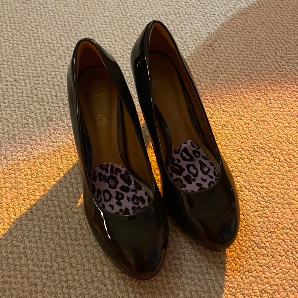 Clark’s Black Patent Pumps